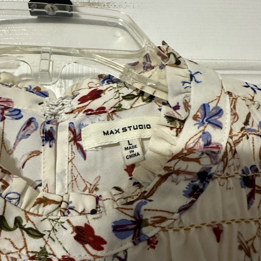 Max Studio Floral Print Sleeveless Blouse - Picture 14 of 15